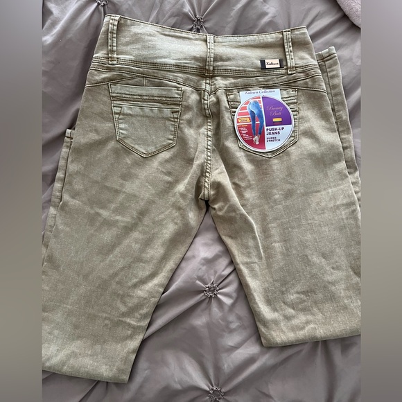 Colombian Push Up Jeans - Picture 6 of 13